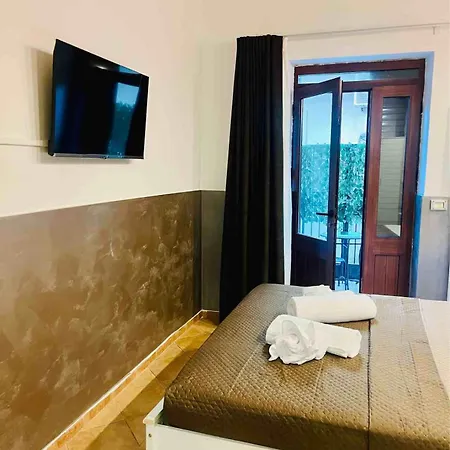 Bed and Breakfast Beb Le Merci 3*