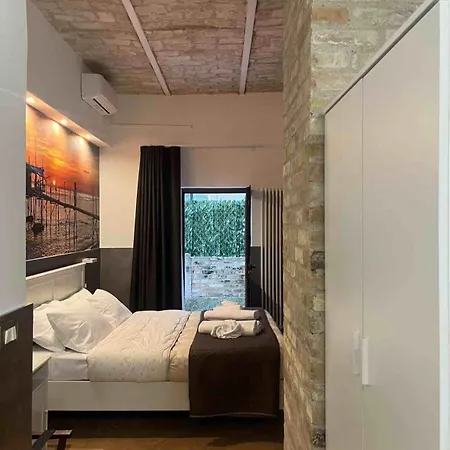 Beb Le Merci Πεσκάρα