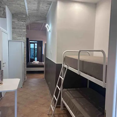 Bed & Breakfast Beb Le Merci 3*