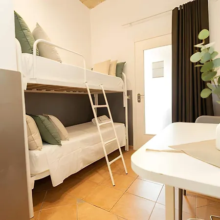 Heart Of Elegant - Chic In Center & 2 Steps From Sea - Ac & Wifi Отель типа 