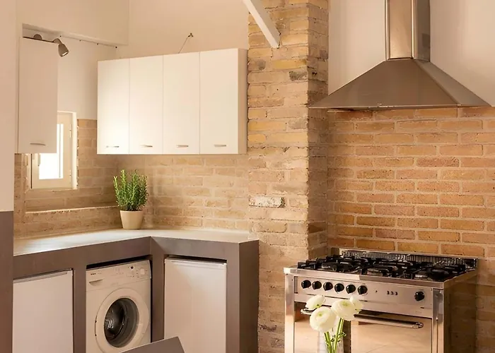 - 2' Dal Mare E 5' Dal Centro - Wi-fi & Ac