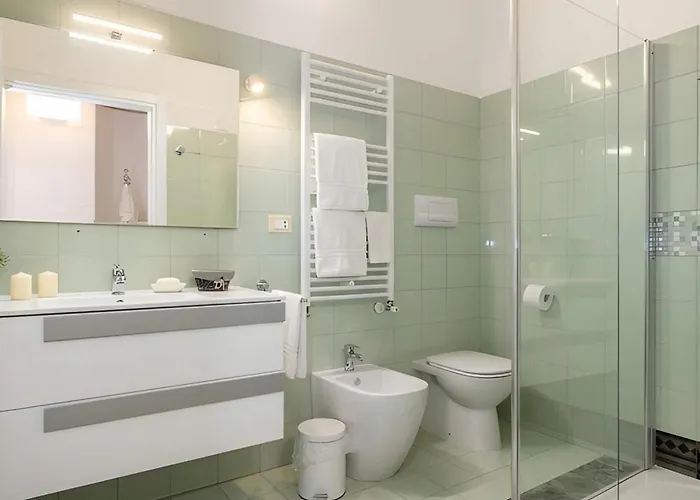 Bed and Breakfast - 2' Dal Mare E 5' Dal Centro - Wi-fi & Ac 3*